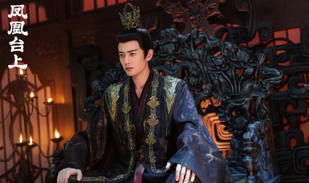 这部《凤凰台上》剧集真正做到了以扎实的剧本和出色的表演打动观众。其剧情推进