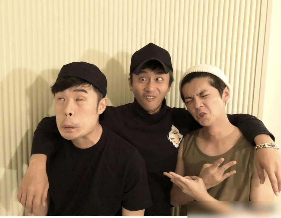 鹿晗真名居然排在邓超前面，WUUHAA嘉年华一张海报把顺序全抖出来了。10月31号南京，五哈首个线下