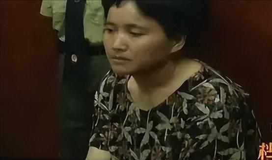 “中国头号悍匪”白宝山的妻子谢宗芬，2005年刑满出狱后，竟没回四川老家，也没动