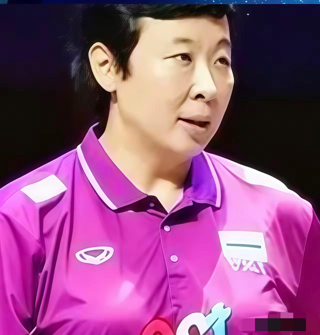冯坤目前在泰国身兼领队，一年究竟能赚多少钱？年薪折合人民币60~80万，这次亚锦