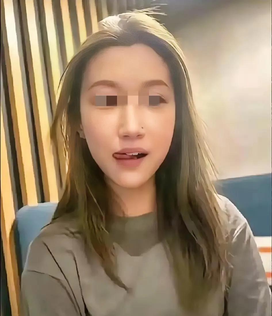 李某某同学被大连工业大学开除了，不过也许她自己并不在乎，她的男友可以成为她的前男