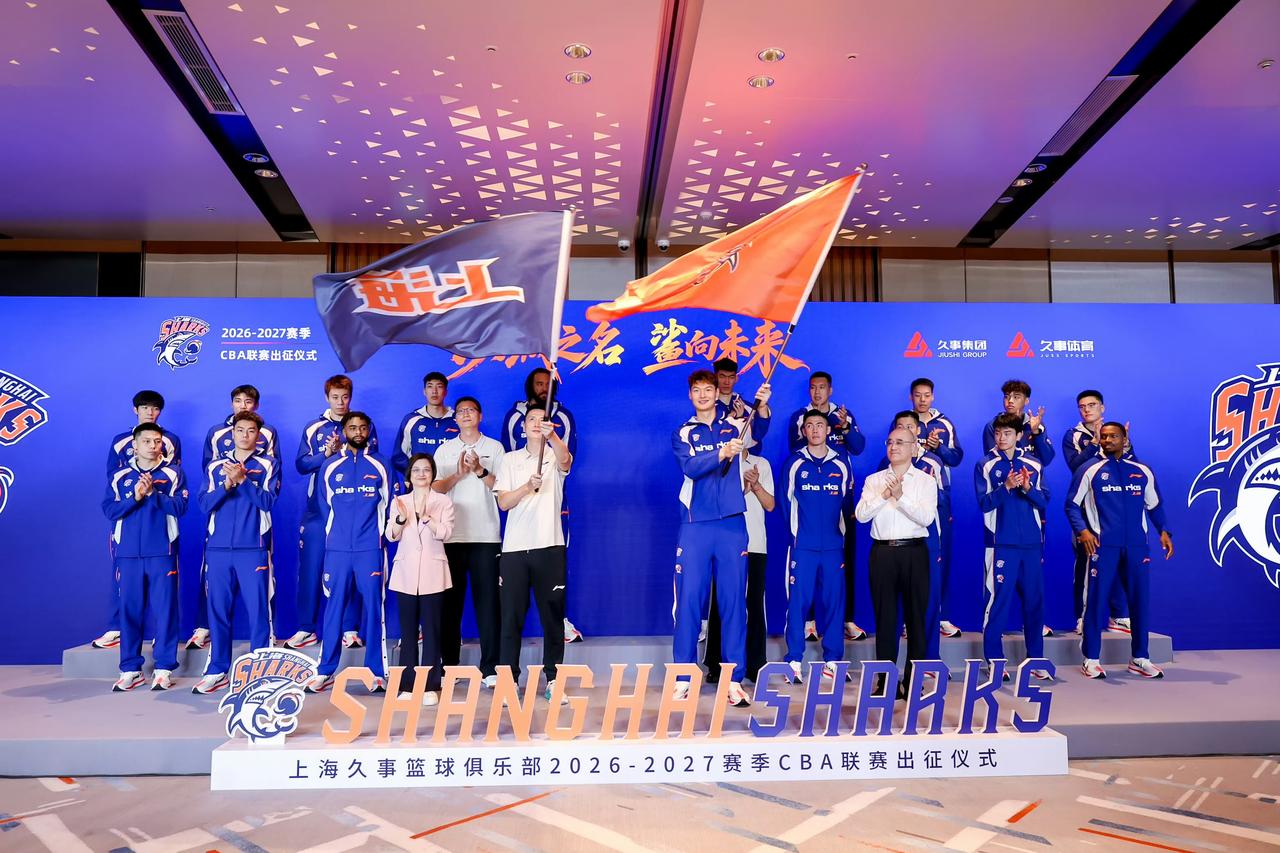今天CBA揭幕战的四大看点首先是上海男篮的外援拉塞尔和麦基，能否打出自己的实