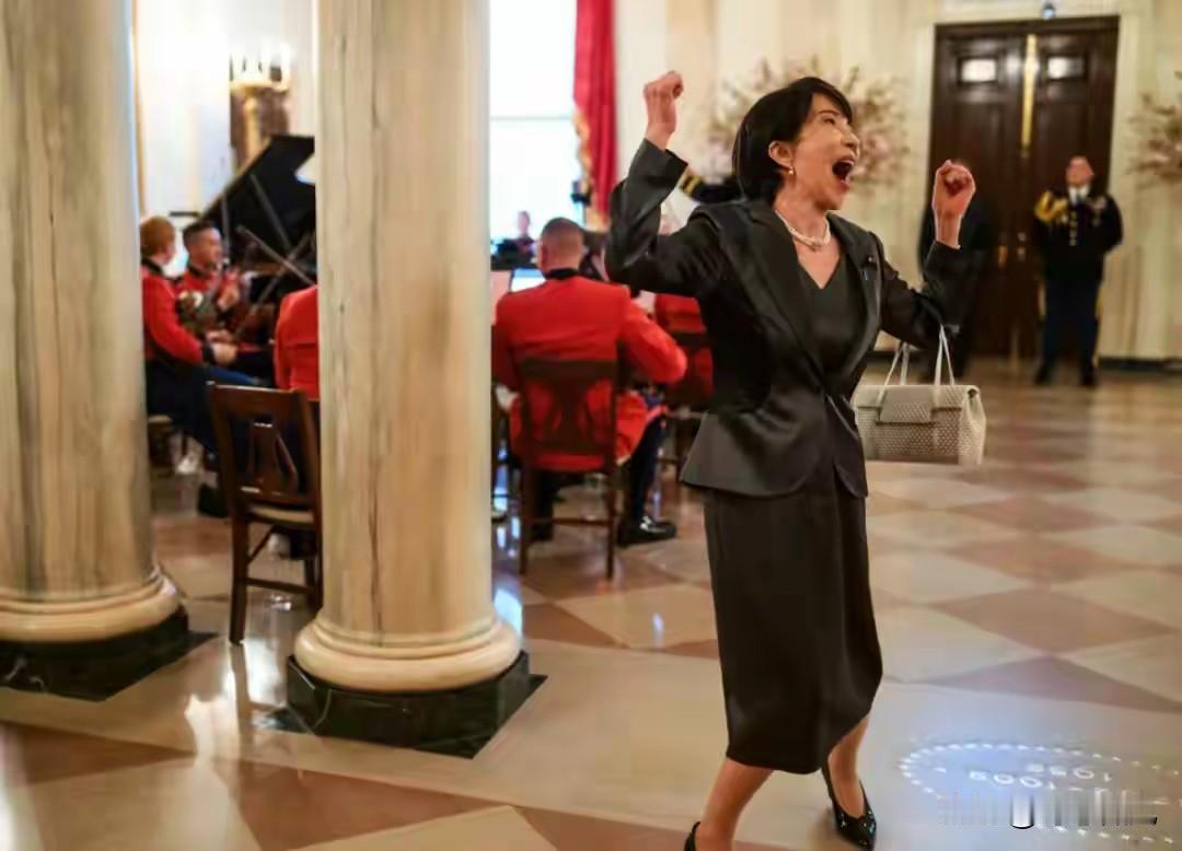 双标到底！高市早苗的政治偏见，藏在两次暴力事件的态度里高市早苗大型双标，特