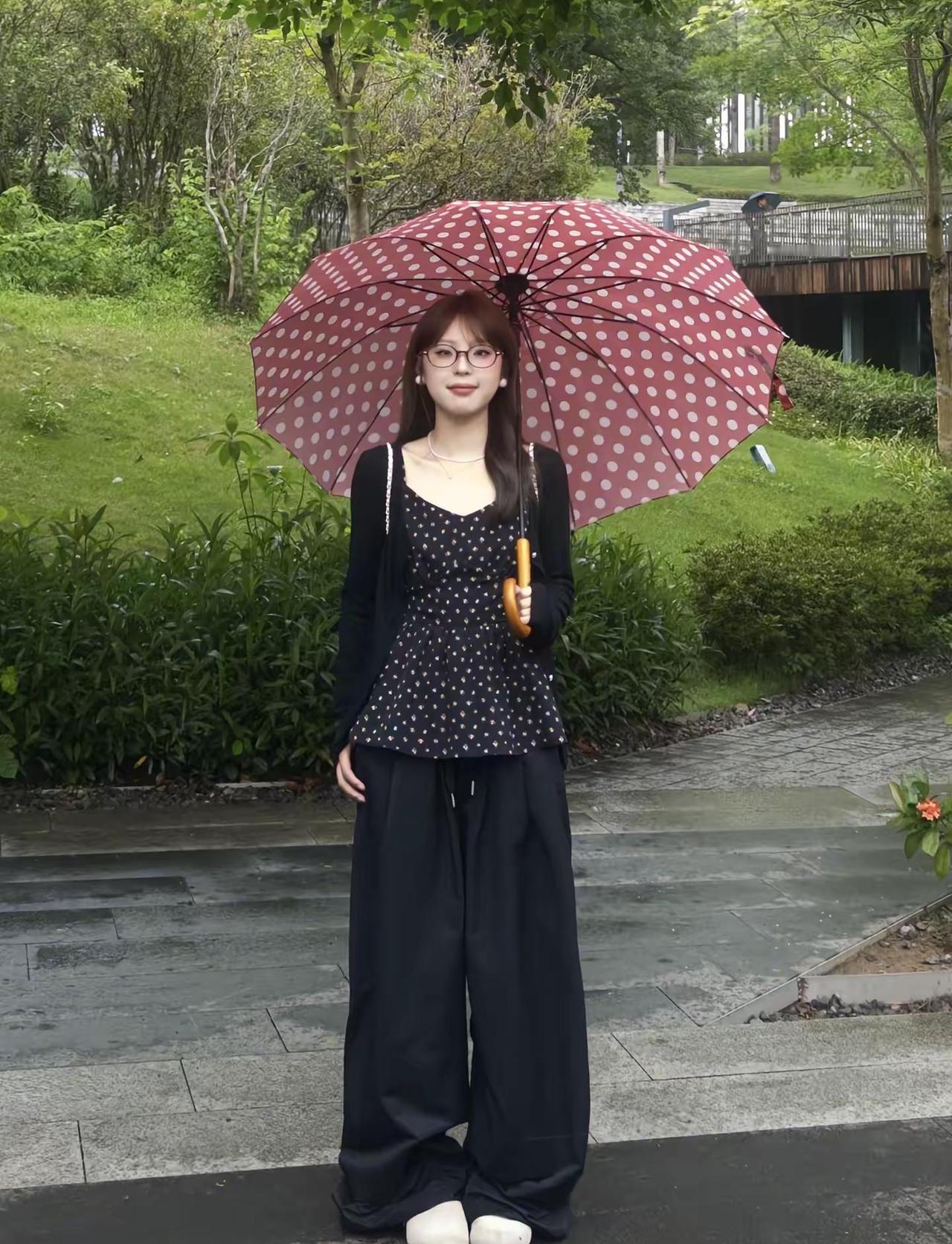 雨天公园小记𓂂𓏸🍒。穿搭ootd穿搭今天穿什么拍照