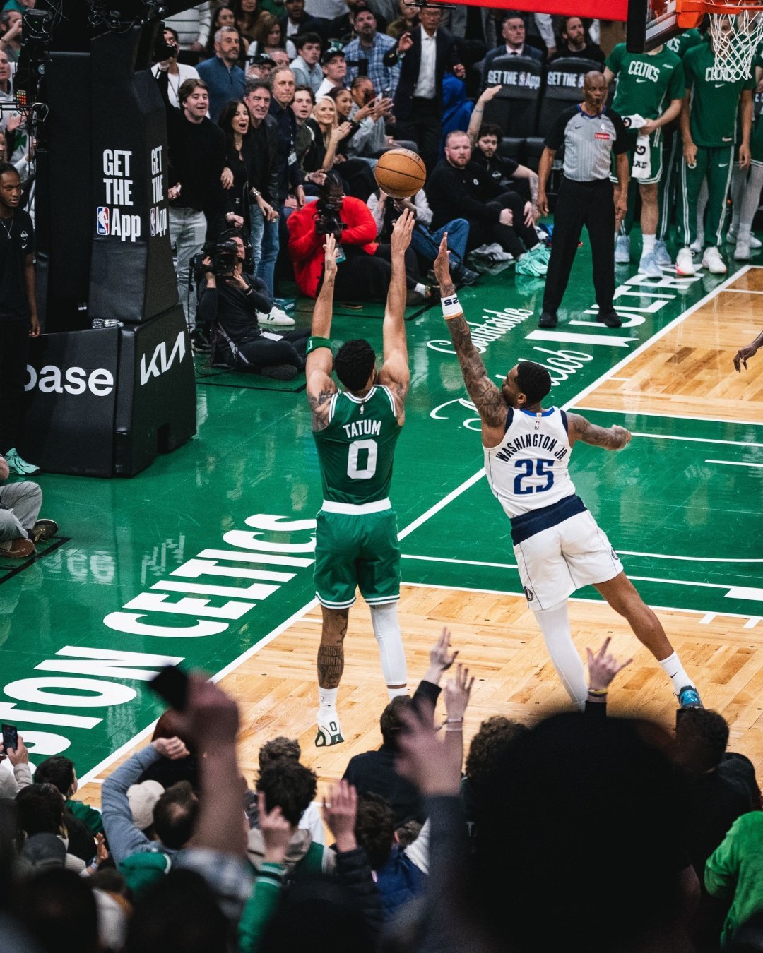 凯尔特人图库塔图姆复出第一场，全队都展现出了高昂的斗志与状态，本赛季真的计划有