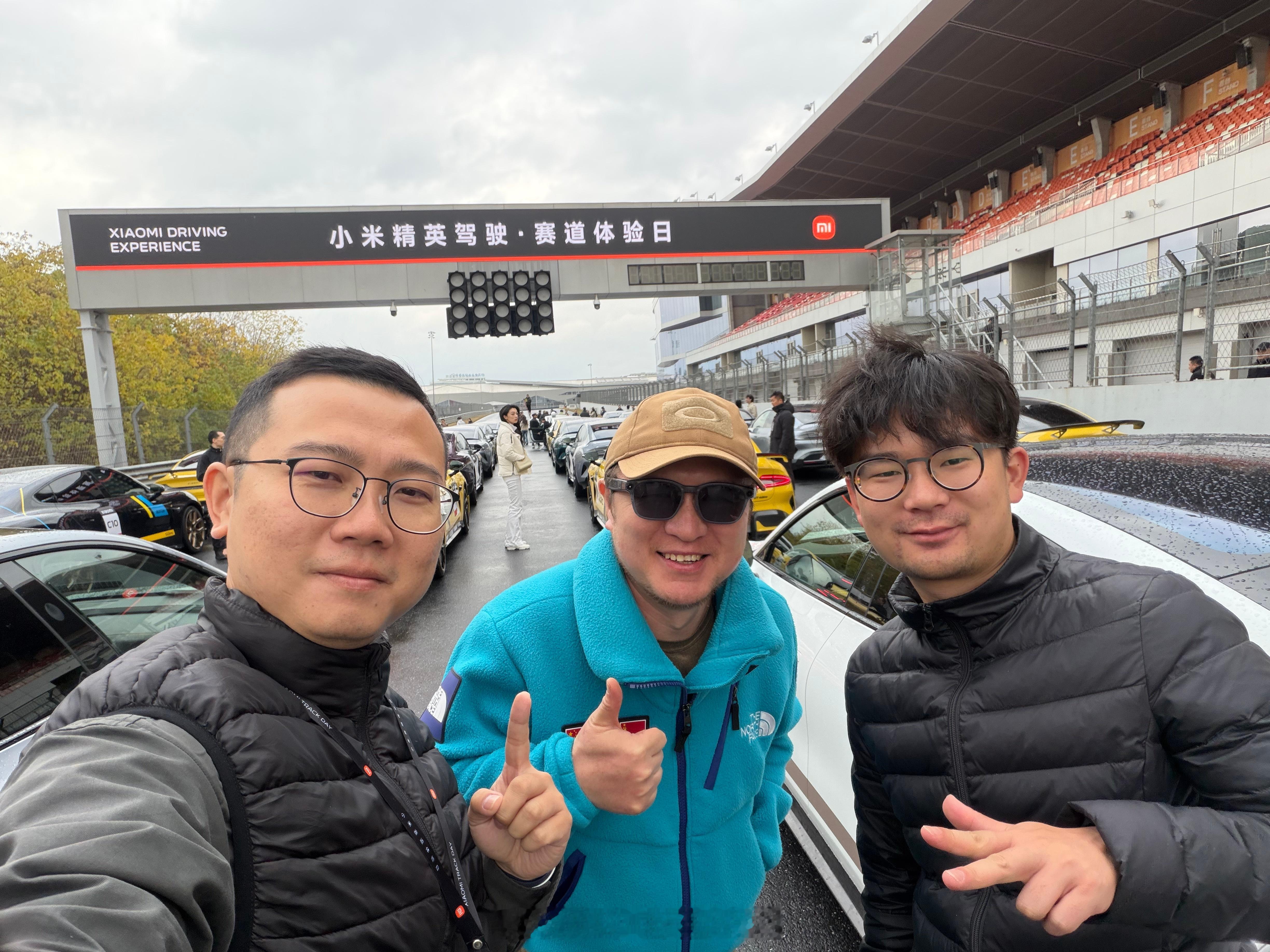 小米SU7Ultra浙赛体验日，越野老登制霸新手村2025年，小米组织了几十场