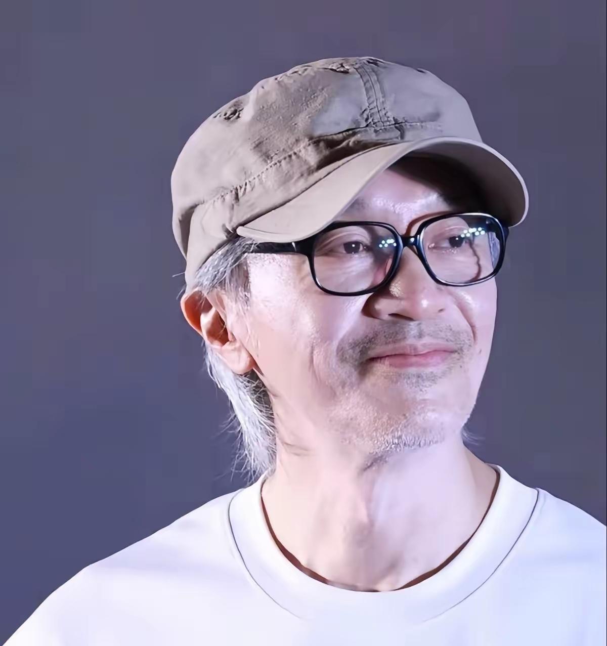 《功夫女足》的票房很难达到30亿了，不是因为口碑不好了，也不是因为张小斐演技