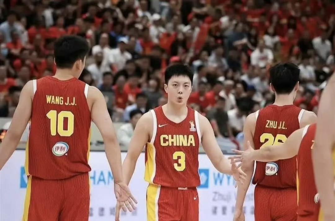 爆料CBA宣布重要决定，中国篮球真的要自娱自乐，日本联赛笑了新赛季即将拉开帷