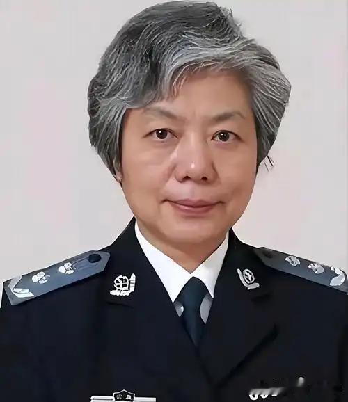 扶老人反被索赔天价？李玫瑾教授提议：若碰瓷老人拿不出受伤佐证，受害者完全能以敲诈