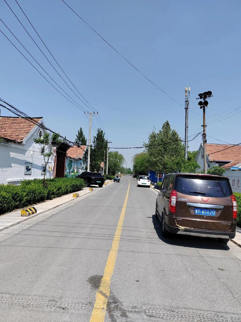 不知道大家有没有同感，现在走亲戚这事儿，有时候真挺让人打怵的。有些亲戚家里条