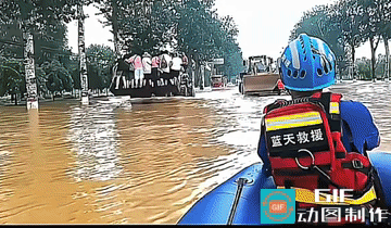 湖南常德突发灾情，河南三支蓝天救援队二话不说，连夜集结20多名骨干跨省驰援，本是