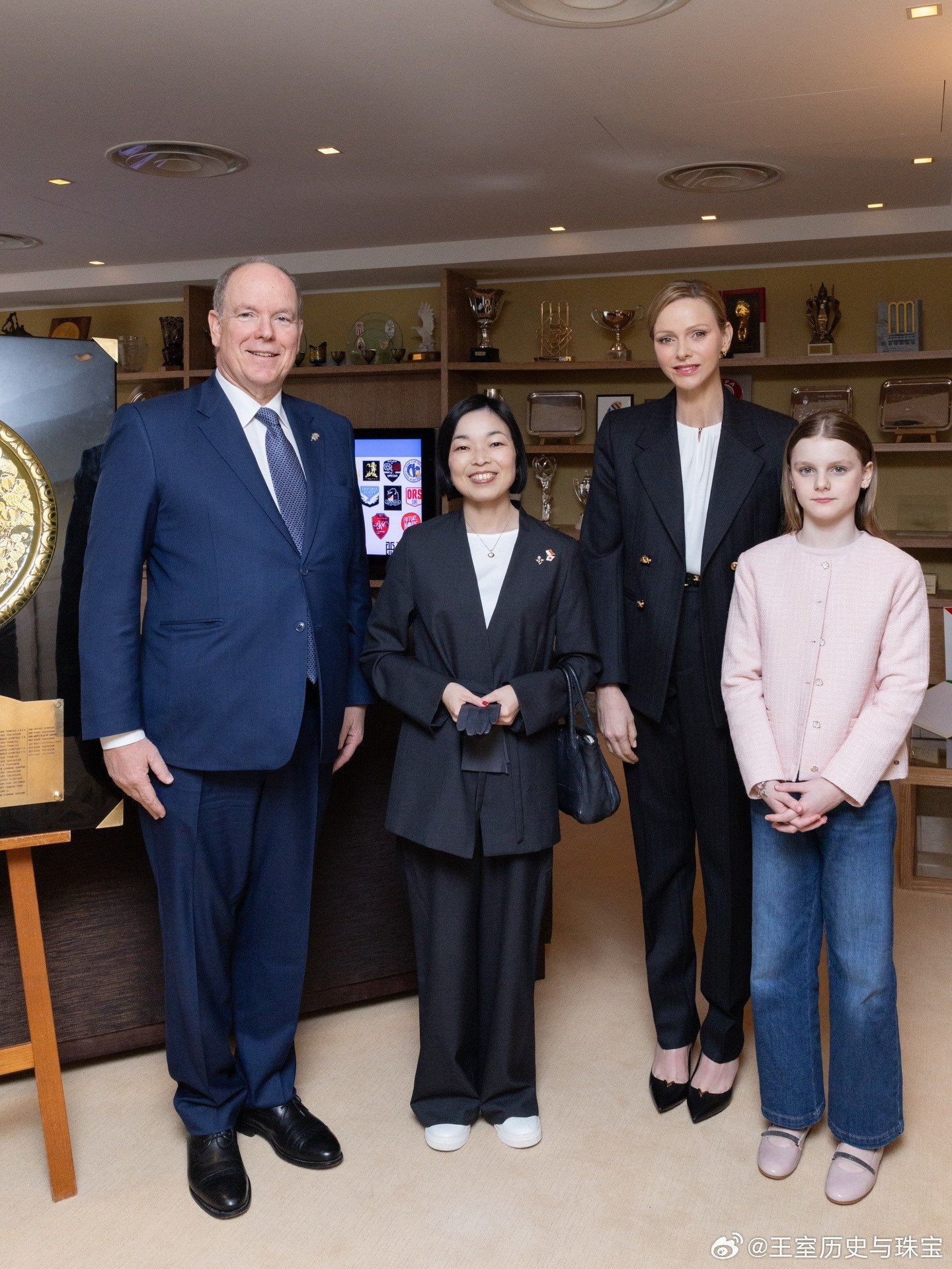 新闻2026.3.20摩纳哥亲王夫妇，加布里拉公主及查伦妮的弟弟加雷思（雅克