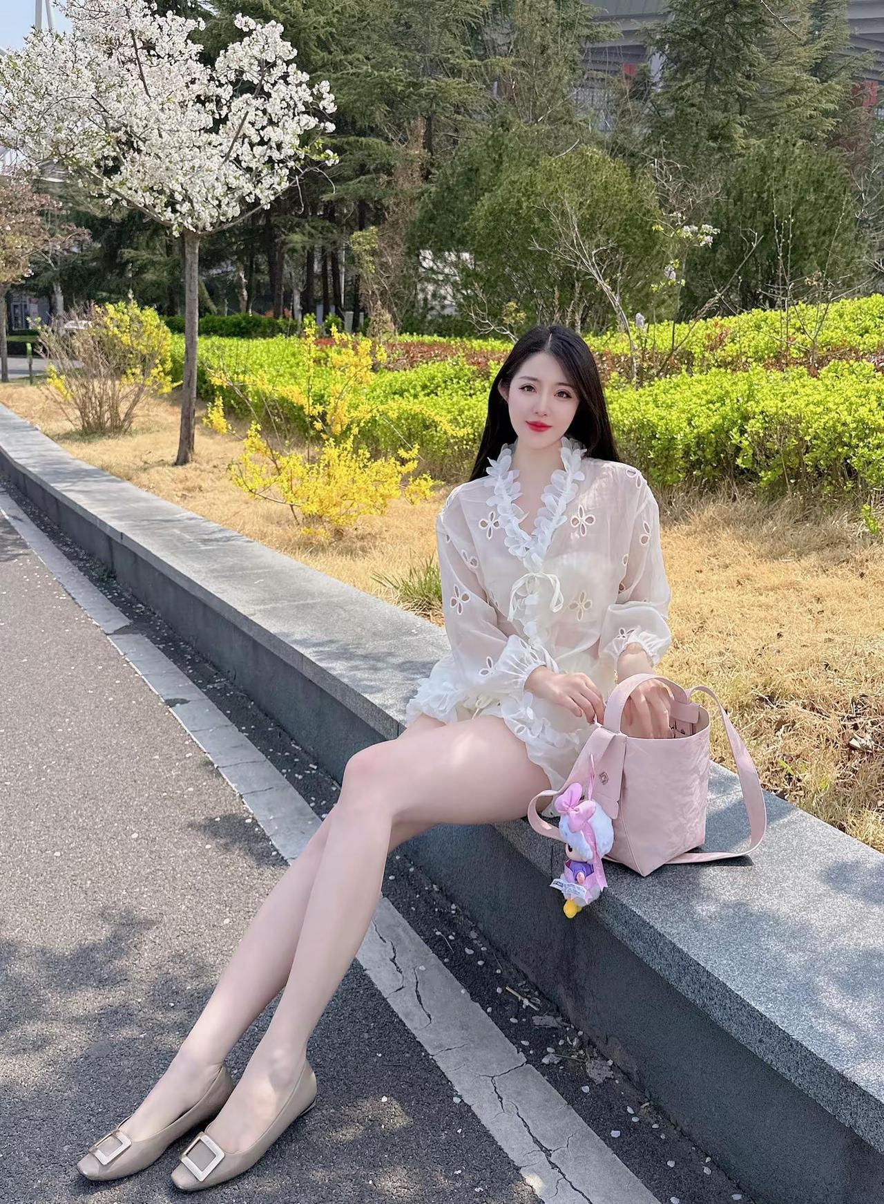 春暖花开温柔风穿搭创作者中心创作灵感樱花季甜妹穿搭樱花春日穿搭