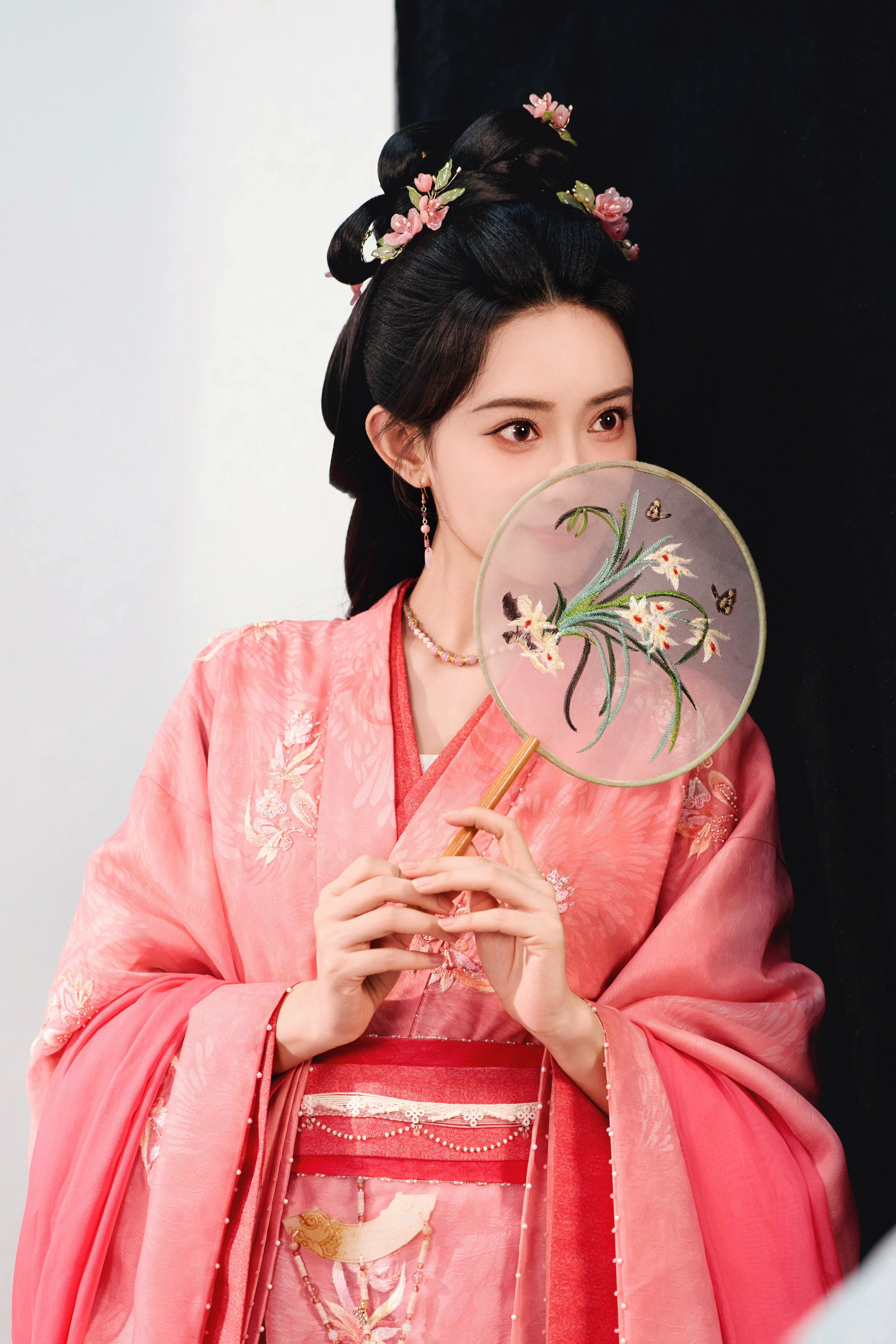 孟子义古装剧照​​​