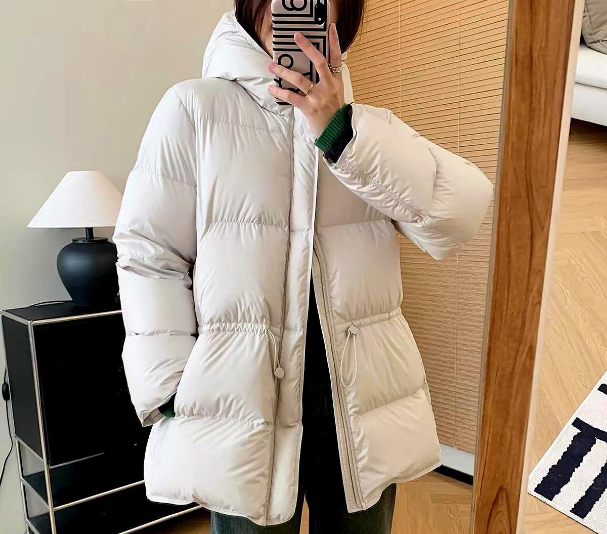 7月买羽绒服省800块去年7月我随手点开波司登，经典款直接打五折，省下的钱