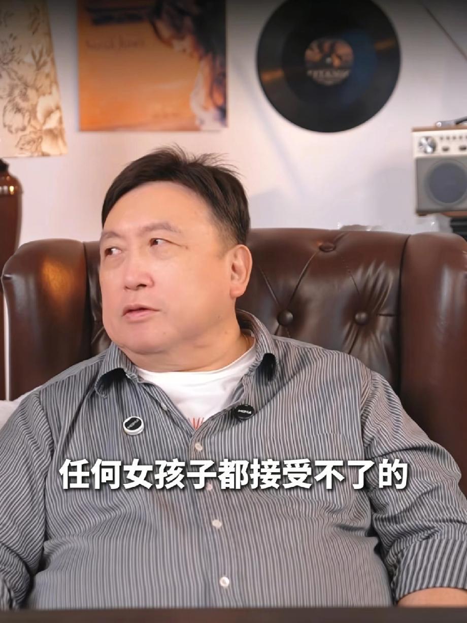 王祖贤最近又该失眠了!王晶在视频里首次谈到王祖贤,说出巅峰退圈的真相,原来当