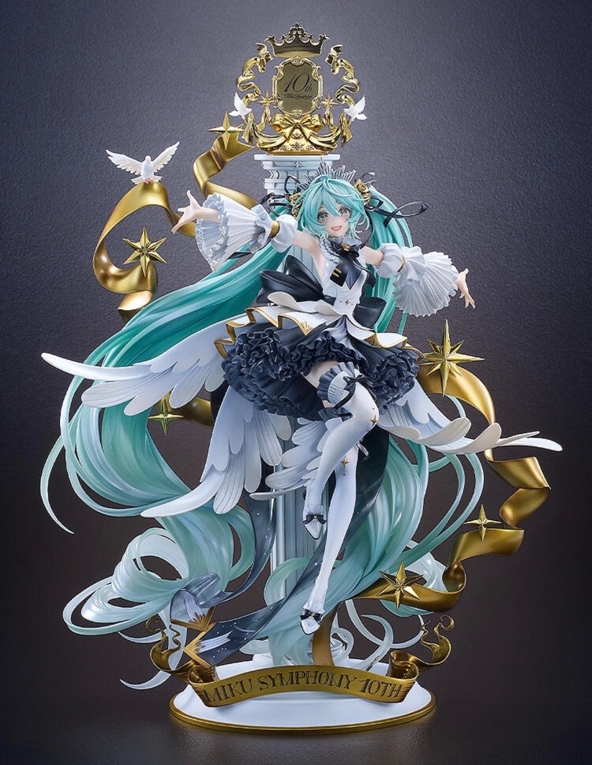 初音未来交响乐🎶10周年纪念手办✨制作比例为1/7，这简直就是美神降临啊啊啊啊