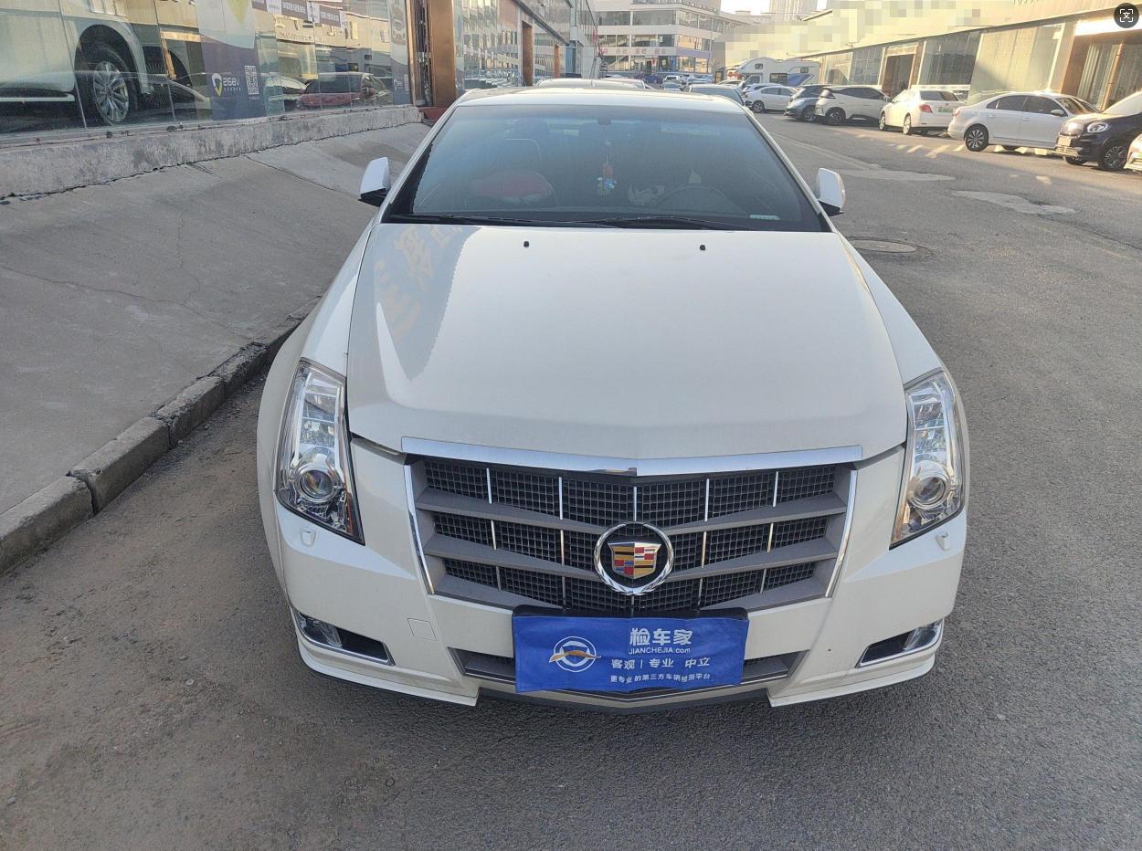 洗浴先驱，非常硬汉，非常稀有，十几年前的凯迪拉克CTS，难得一见！前两天验了一
