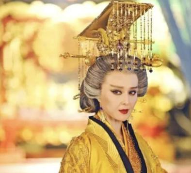 公元705年，朝堂爆发了一场改变大唐命运的神龙政变。八十二岁的武则天，并不是自然