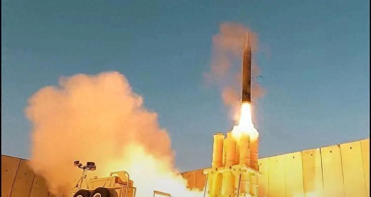 伊以冲突拖到第18天，局面出了个谁都没想到的转折点：以色列悄悄告诉美国，家里