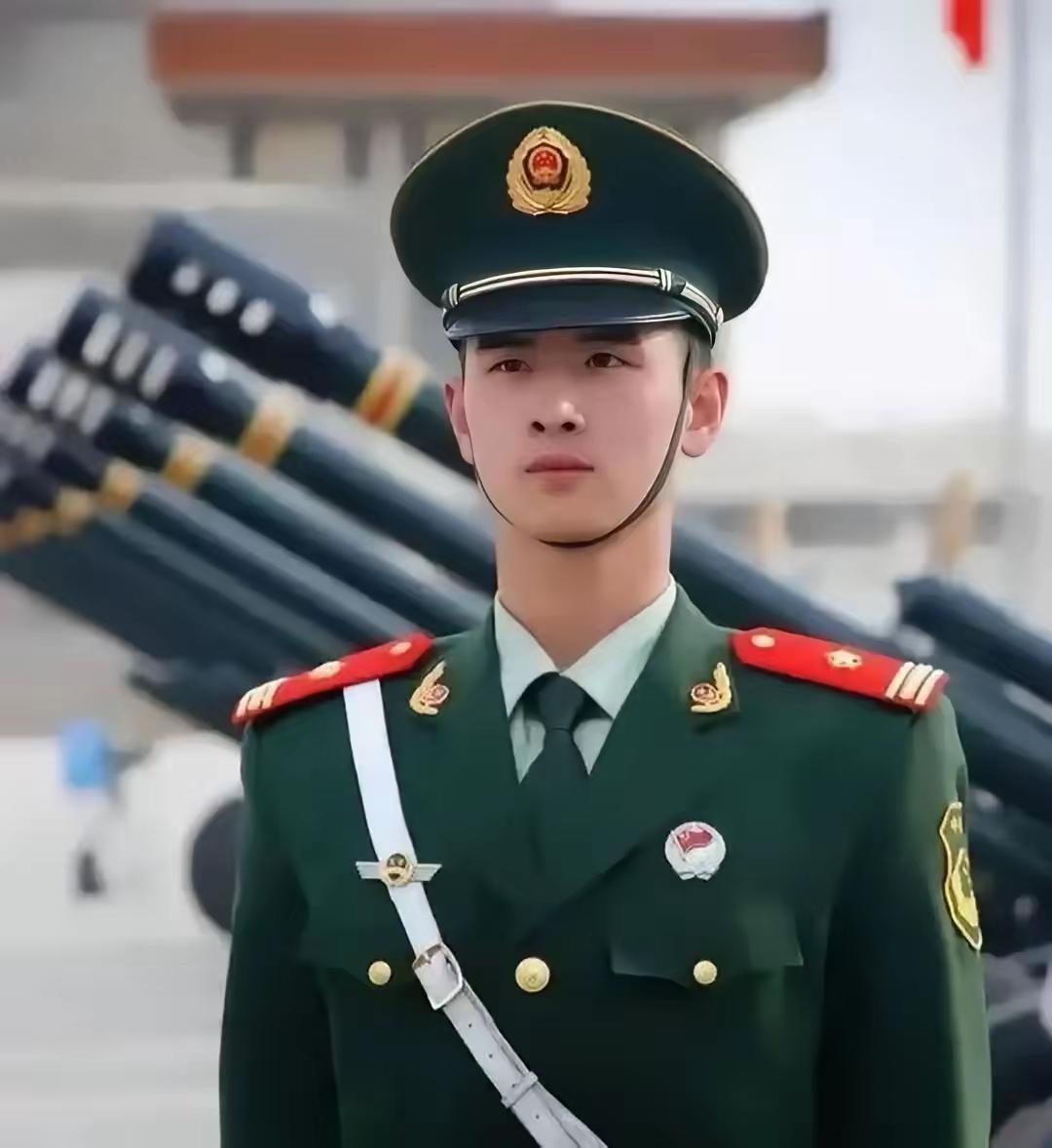 有个朋友在西藏快退伍了，面临两难：150万安置费和每月8200元稳定工作。我给他