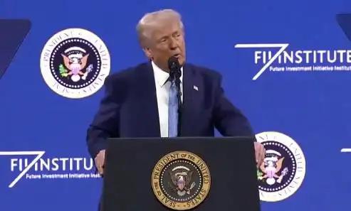 特朗普发长文猛轰泽连斯基：一个喜剧演员，硬是让美国砸了3500亿，去打一场根本赢