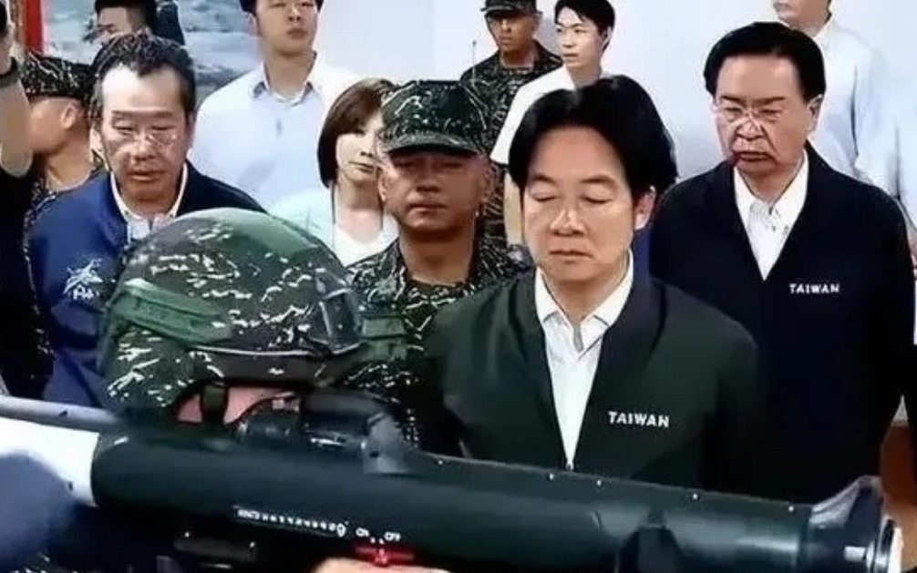 国防部宣判赖清德“死刑”了！如今已有34架解放军穿越了海峡中线，国防部发言人