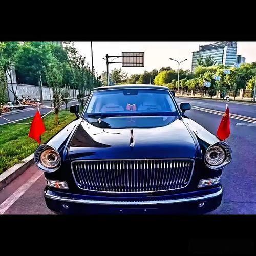 16万中国车炸翻全球！多国媒体集体围观，红旗凭硬实力逆袭最近全球汽车圈炸了