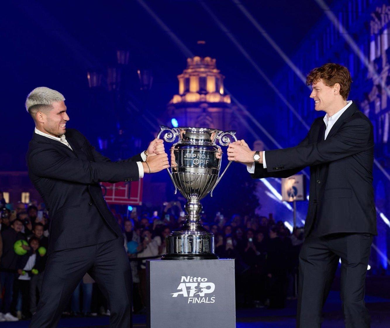 今年的ATP属于阿卡和辛纳，两人联手闯进了21次决赛，其中辛纳10次（5个冠军）