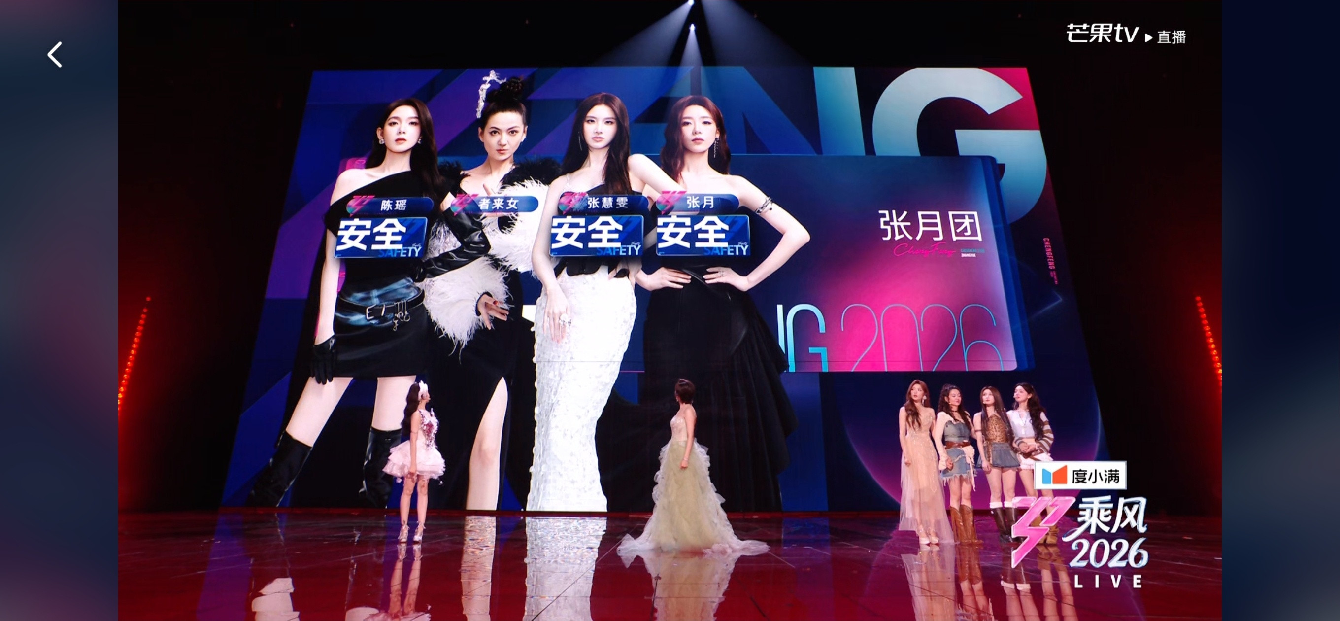 救救俺们侯宇吧，明明从没有拖过后腿，戏腔嗓音还独一份