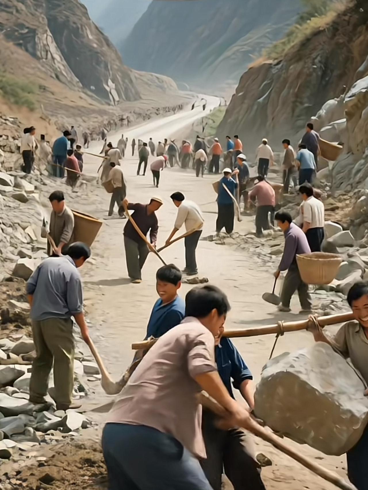 1993年，巴中地区成立，1994年，巴中市发动了10万群众投身于唐巴公路的