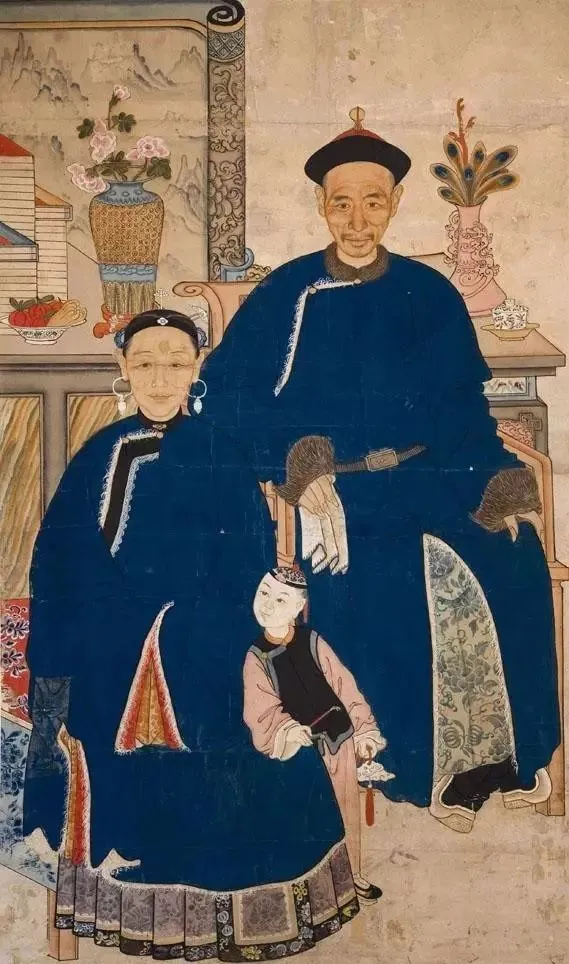 曾国藩大婚当天，新娘子突然悔婚，他的老师欧阳凝祉实在过意不去，就把年满18岁的女