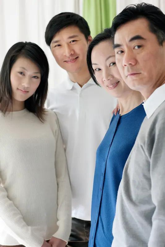 一家4口上山，妻子不幸身亡，失联前神情恐惧，背后真相让人警醒你敢相信吗？一