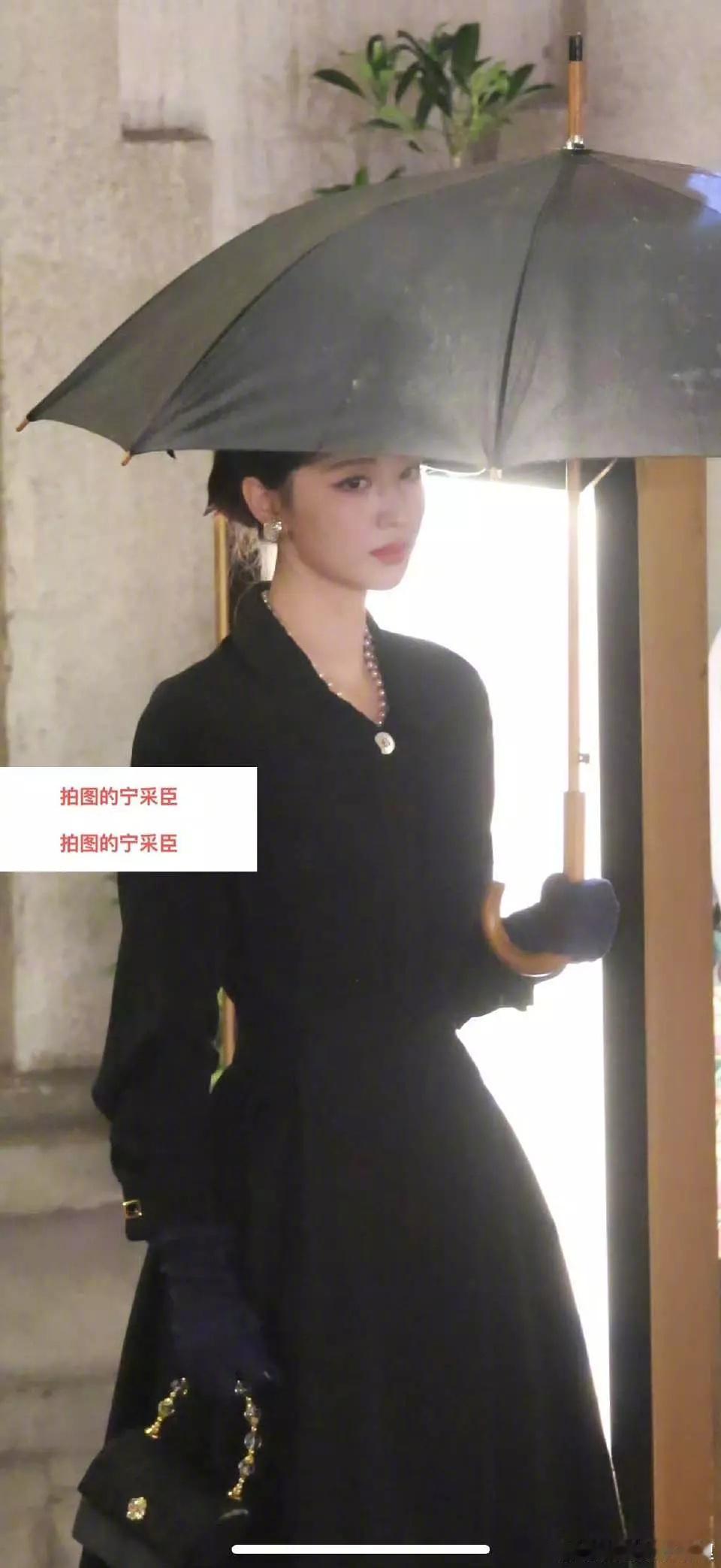 王楚然这一秒过火路透，这套妆造怎么样，适合她吗？​​​