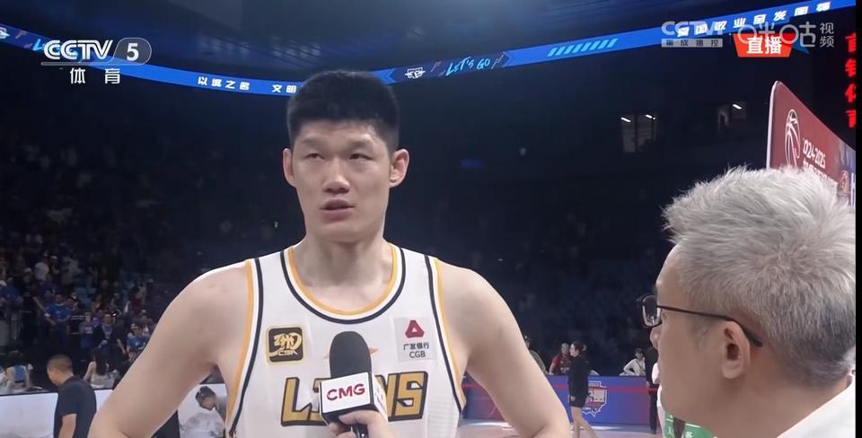 胡金秋说：我们是冠军，我们是冠军。难得一见，胡金秋哭了。北京队确实差了点，浙