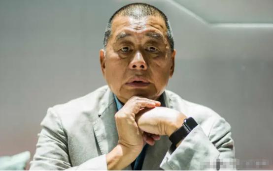 就在今天，乱港黑手黎智英，自食恶果。 2025年12月15日的香港