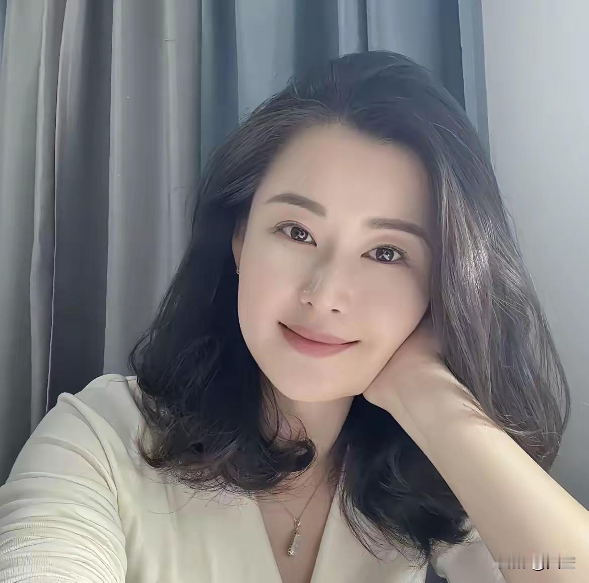 世界上的五个“妈”1、妈妈2、姨妈3、姑妈4、舅妈5、？？第五个是什