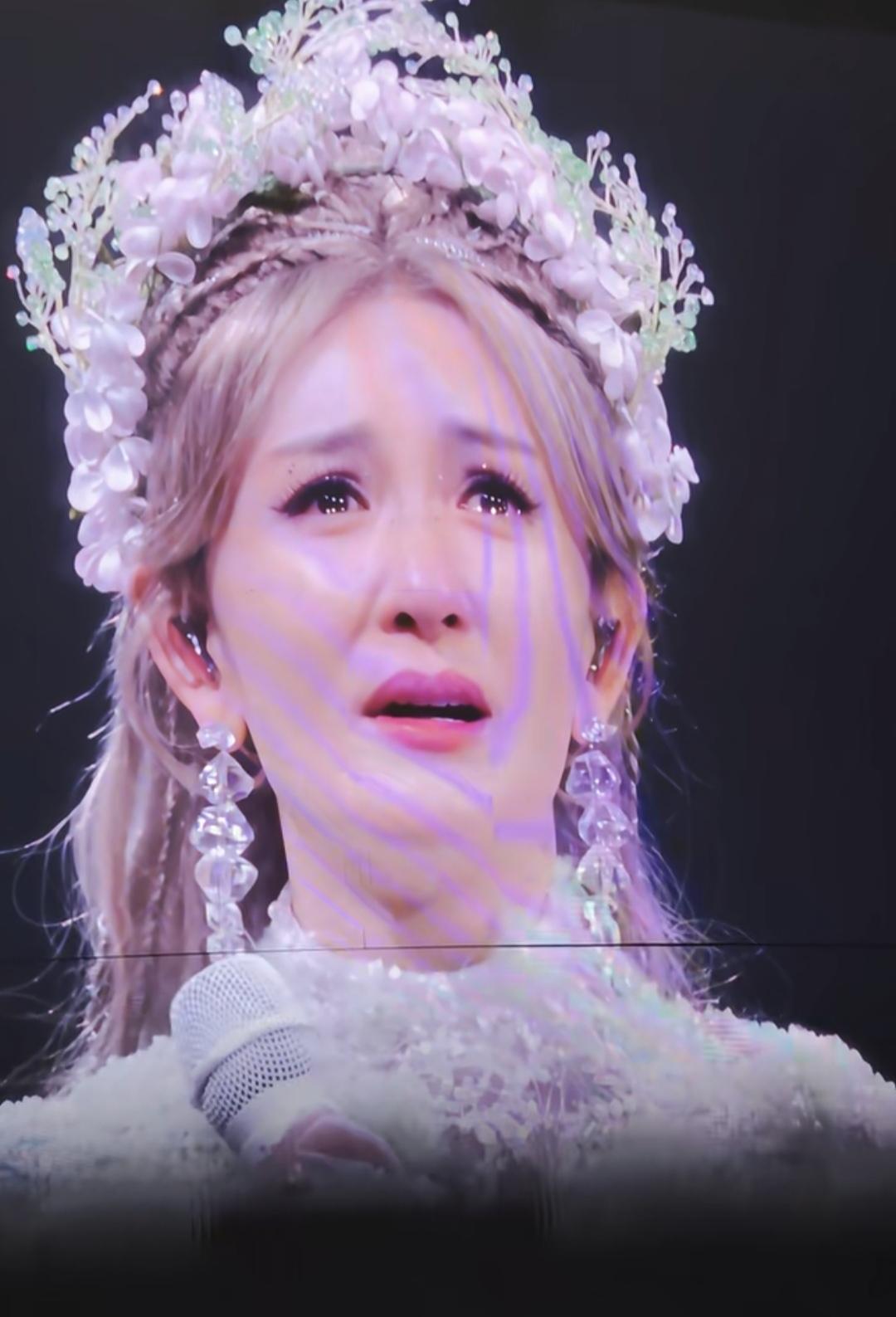 我有预感，谢娜应该会和岳云鹏一样，走全国巡回演唱会了。如果只是生日圆梦和回馈