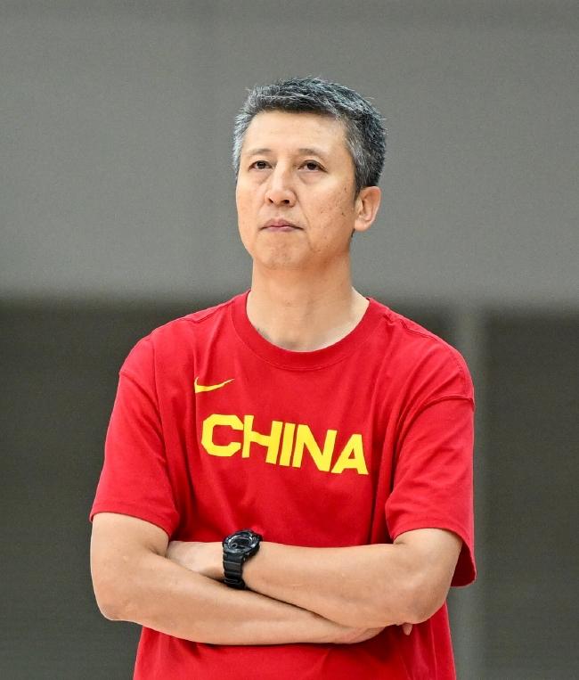 中国男篮世预选赛输给韩国后，看看郭士强怎么说：一、输球主要原因：1.开局表