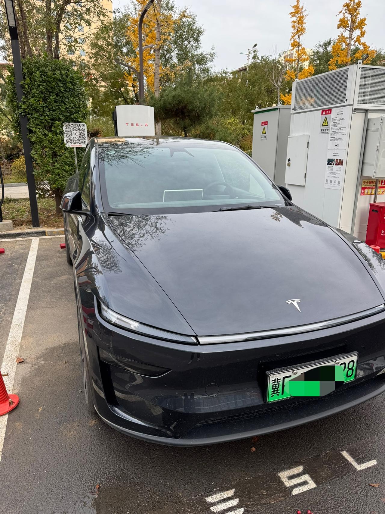 电车是未来的唯一选择？我看未必。电车确实有环保、用电成本低、驾驶安静等优点，