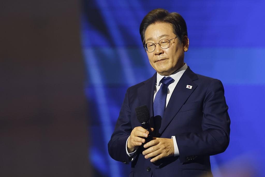 回国就和菲律宾签协议，李在明在南海问题上，给中方使了个绊子2026年初李在明