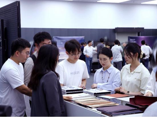 2025年9月19日，启境品牌启航仪式召开，华为轮值董事长徐直军、广汽集团董事长