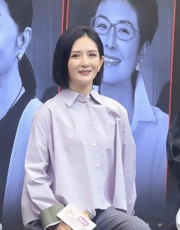 我不认同有人说，谢娜的咖位和流量不如何老师，因为她以前比何老师粉丝还多，证明她的