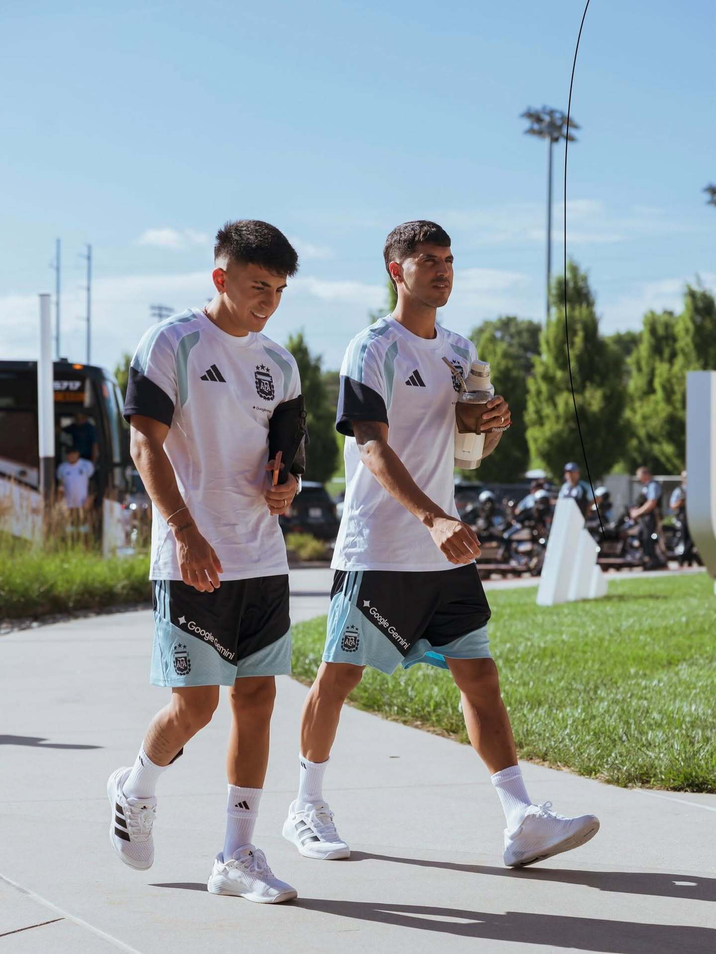 阿尔马达更新ins｜堪萨斯训练第一天🇦🇷🩵🤍⚽️阿尔瓦雷斯、大马丁、洛