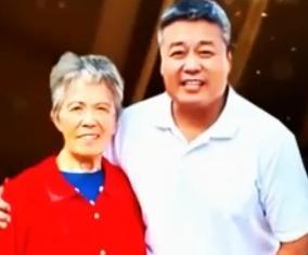 2015年，46岁山东男子投资失败，欠下了4600万的巨债，妻离子散。未曾想，7