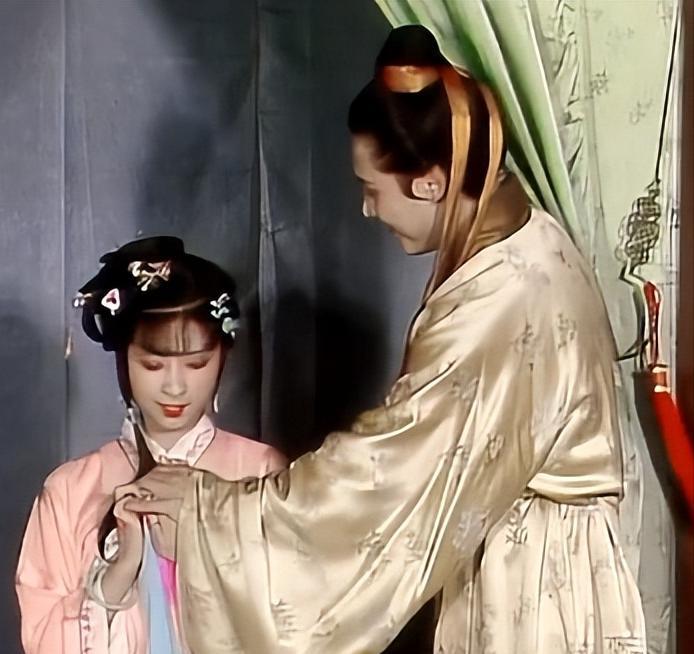 贾琏的“风流”与“下流”，只隔着一个高宏亮。你看现在多少“油腻”小生，演风流就