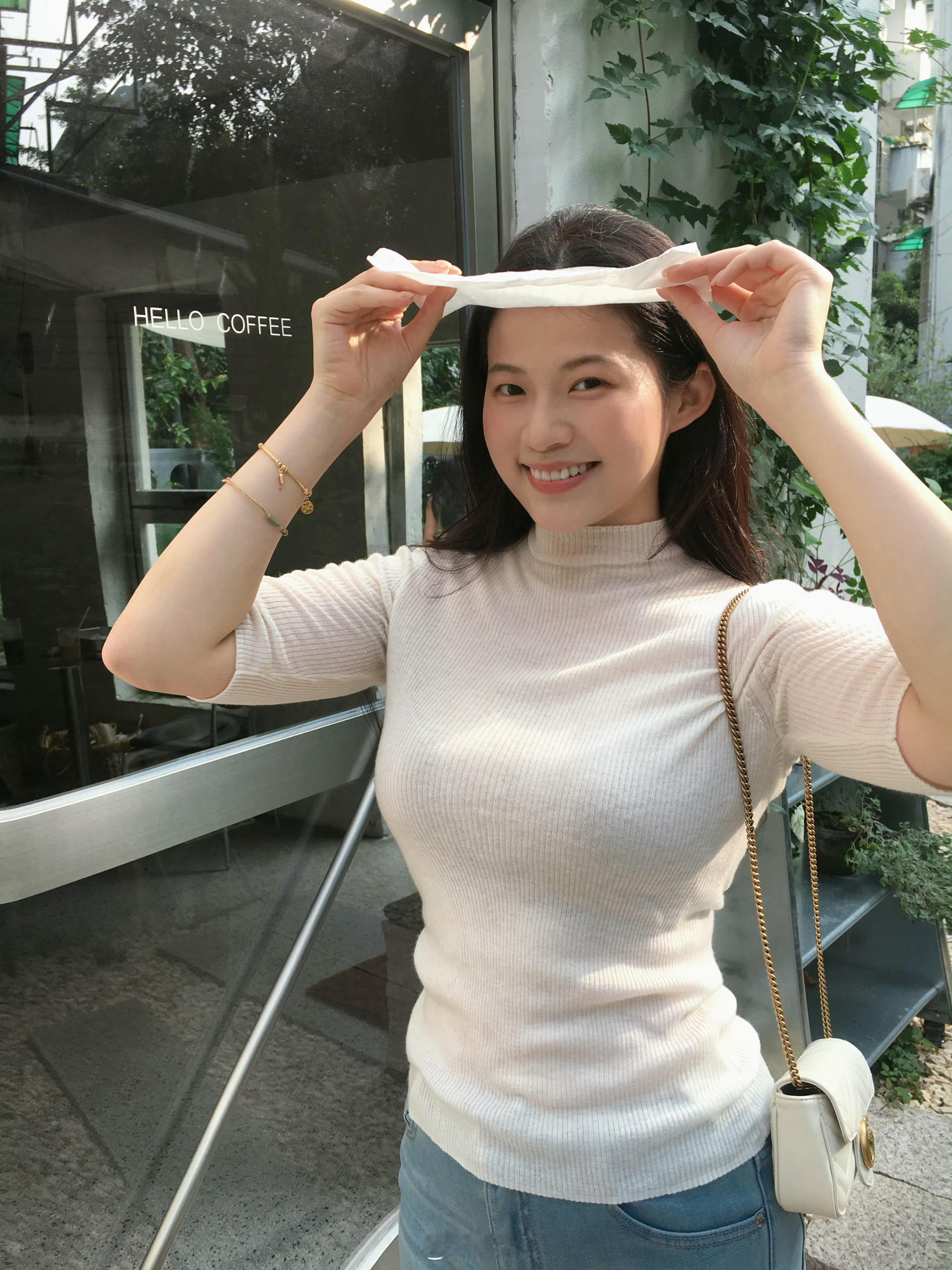 长寿的秘诀：多看美女！​​​