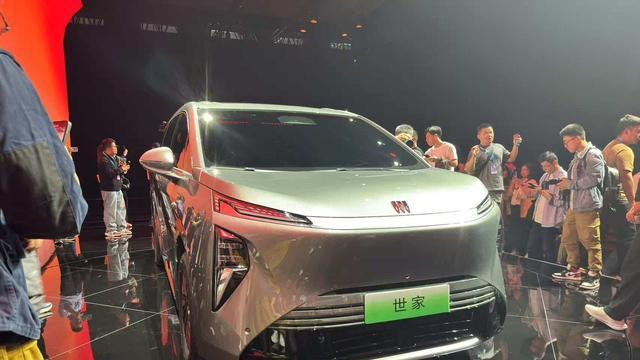 1.5T发动机的超豪华MPV,别克世家正式首发