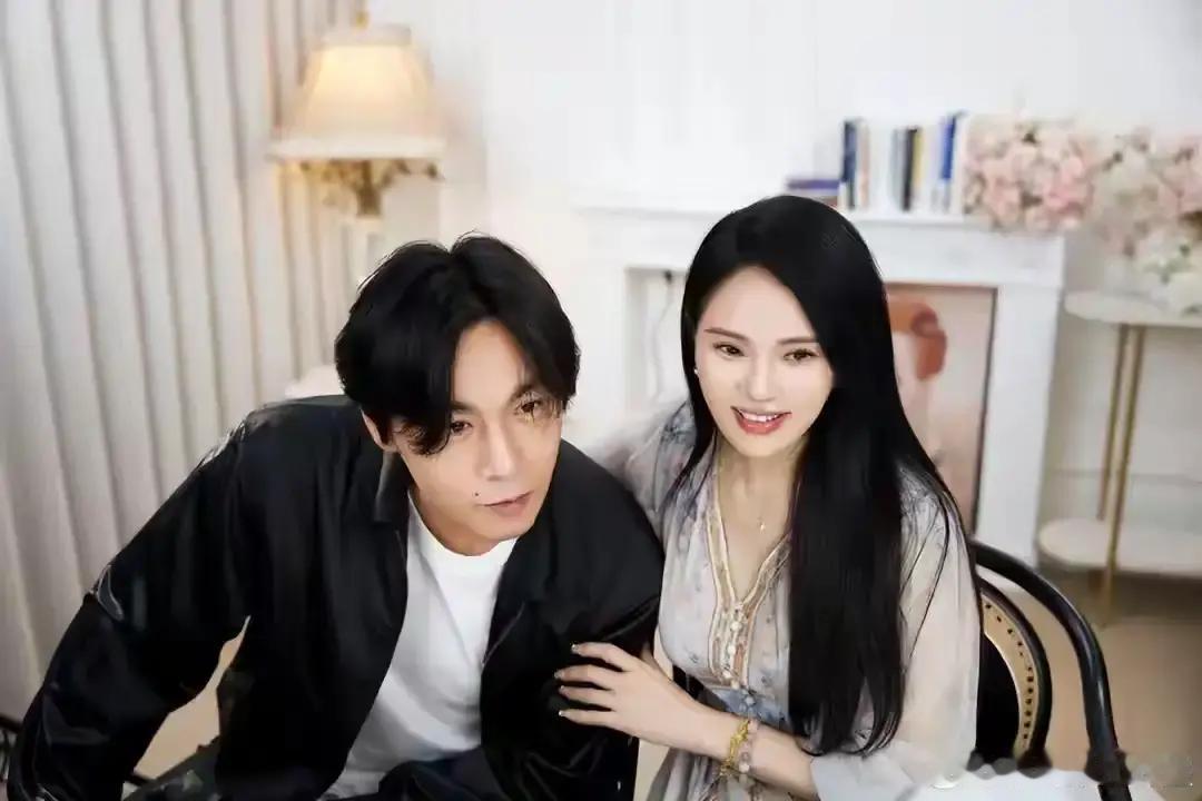 伊能静在秦家的地位，是她用最笨的办法“换”来的。你看到她被宠，没看到她清晨