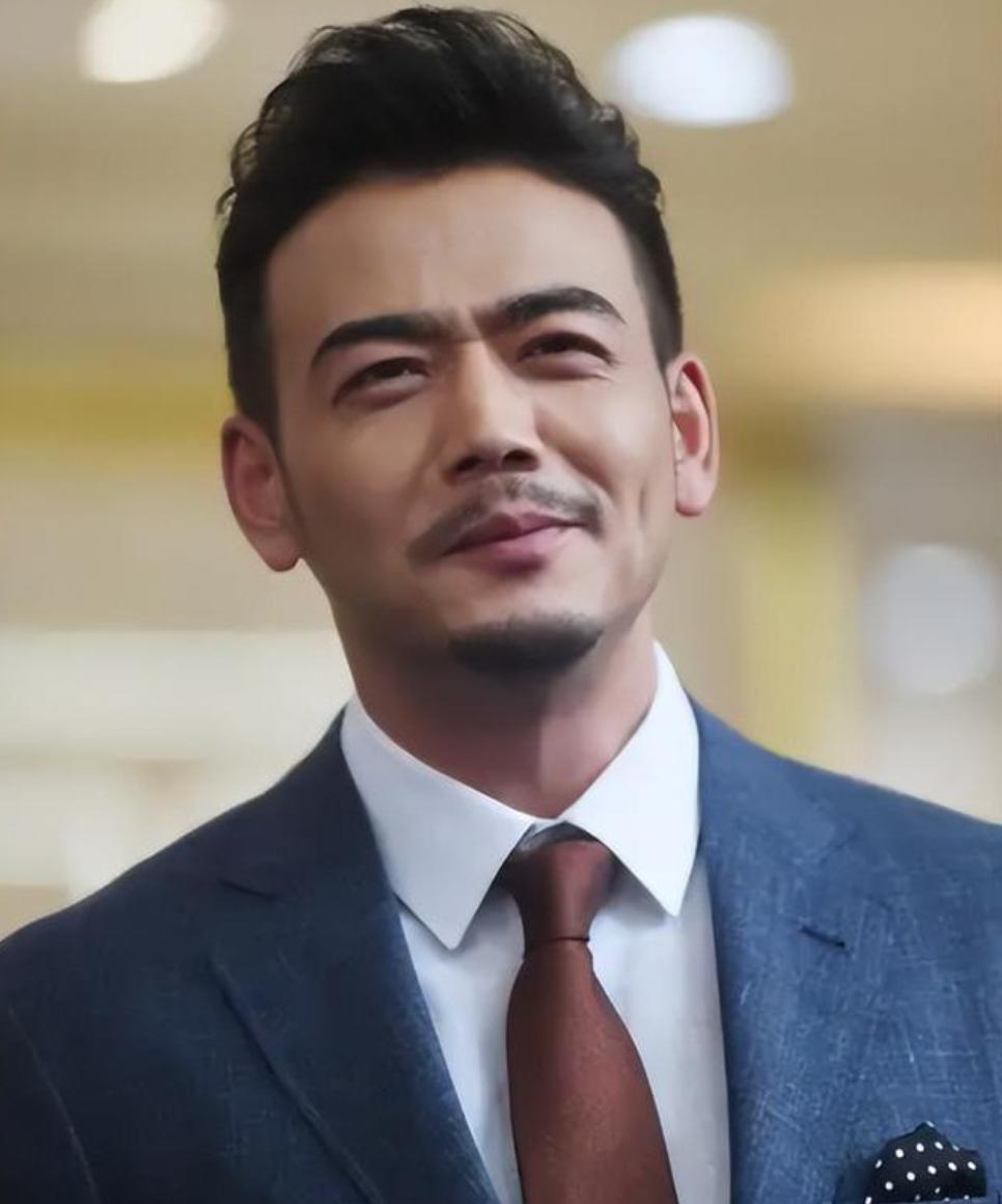 索要千万片酬！不顾央视警告，与刘涛传绯闻的杨烁，现状令人唏嘘娱乐明星